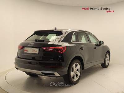 Audi Q3 2.0 35 TDI S Tronic Business Advanced Nero usata Avellino