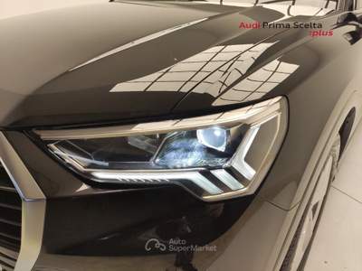 Audi Q3 2.0 35 TDI S Tronic Business Advanced Nero usata Avellino