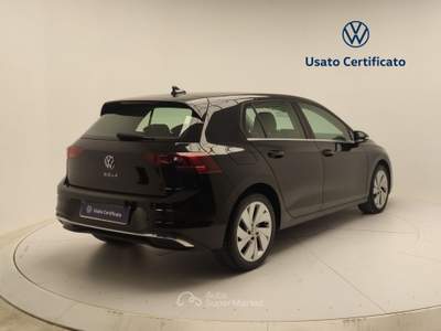 Volkswagen Golf 2.0 TDI SCR 110KW Style DSG Nero usata Avellino