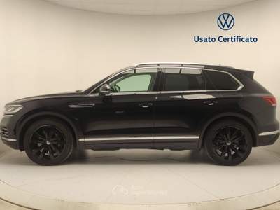 Volkswagen Touareg 3.0 V6 TSI eHYBRID Elegance usata Avellino