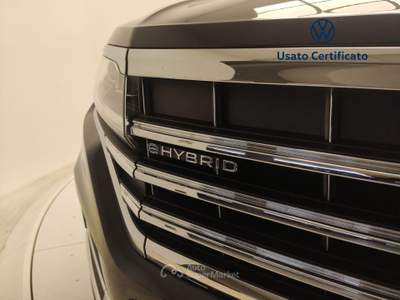 Volkswagen Touareg 3.0 V6 TSI eHYBRID Elegance usata Avellino