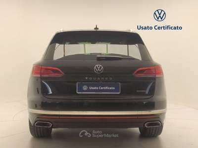 Volkswagen Touareg 3.0 V6 TSI eHYBRID Elegance usata Avellino