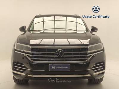 Volkswagen Touareg 3.0 V6 TSI eHYBRID Elegance usata Avellino