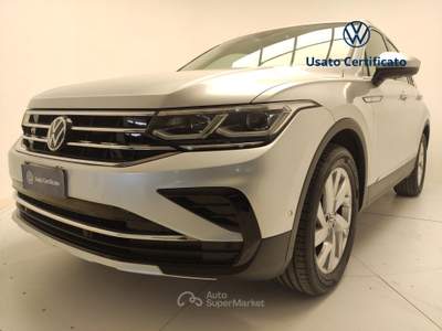 Volkswagen Tiguan 1.5 TSI ACT Elegance DSG usata Avellino