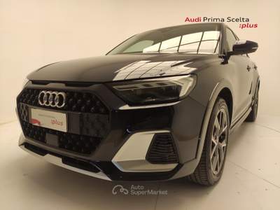 Audi A1 A1 Citycarver 1.0 TFSI 110cv S Tronic Blu/Azzurro usata Avellino
