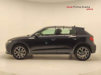 Audi A1 A1 Citycarver 1.0 TFSI 110cv S Tronic Blu/Azzurro usata Avellino