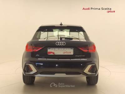Audi A1 A1 Citycarver 1.0 TFSI 110cv S Tronic Blu/Azzurro usata Avellino