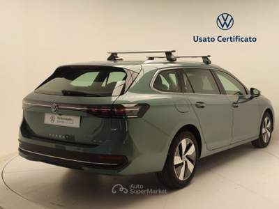Volkswagen Passat 1.5 eTSI ACT Business DSG Verde usata Avellino