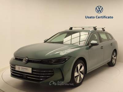 Volkswagen Passat 1.5 eTSI ACT Business DSG Verde usata Avellino