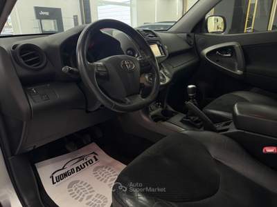 Toyota RAV4 2.2 D-4D 150CV Lounge Iper Full Grigio usata Qualiano