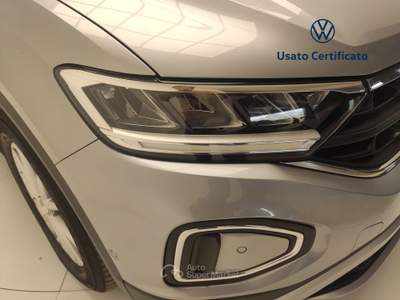 Volkswagen T-Roc 2.0 TDI SCR Life usata Avellino