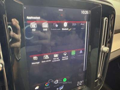 Volvo XC40 MOMENTUM PRO D3 Geartronic UNICO PR. Rosso usata Bagnaria Arsa