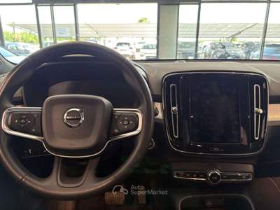 Volvo XC40 MOMENTUM PRO D3 Geartronic UNICO PR. Rosso usata Bagnaria Arsa