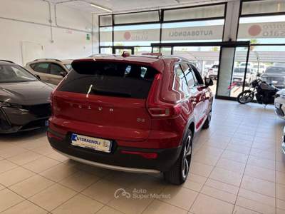 Volvo XC40 MOMENTUM PRO D3 Geartronic UNICO PR. Rosso usata Bagnaria Arsa