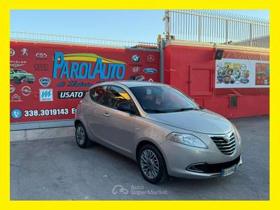 Lancia Ypsilon 95cv Platinum - 2011 Grigio usata Giugliano in Campania