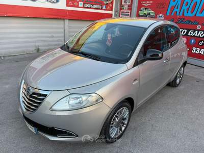 Lancia Ypsilon 95cv Platinum - 2011 Grigio usata Giugliano in Campania