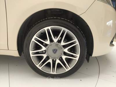 Lancia Ypsilon Ypsilon 1.3 MJT 16V 95 CV 5 porte S&S Platinum usata Avellino