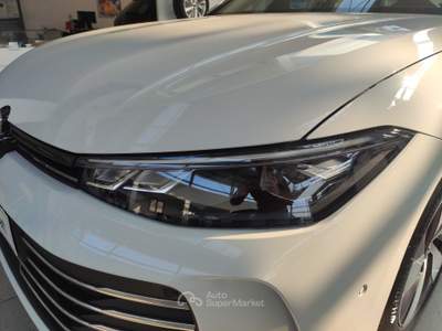 Volkswagen Passat Passat 1.5 tsi ehybrid Business 204cv dsg Bianco usata Avellino
