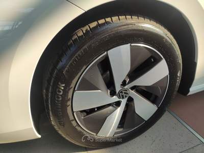 Volkswagen Passat Passat 1.5 tsi ehybrid Business 204cv dsg Bianco usata Avellino