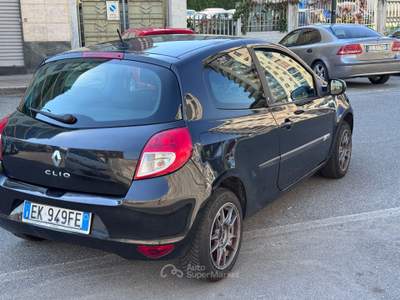 Renault Clio 3 porte Dynamique Nero usata Torino