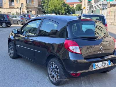 Renault Clio 3 porte Dynamique Nero usata Torino