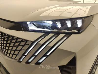 Peugeot 3008 Hybrid 136 GT e-DCS 6 usata Avellino