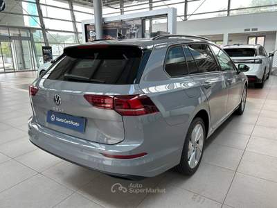 Volkswagen Golf Variant 2.0 TDI 150 CV DSG SCR Life Grigio usata Avellino