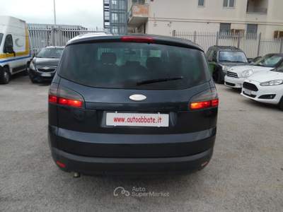 Ford S-Max Titanium Grigio usata Qualiano