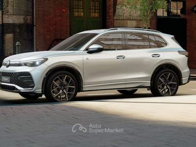 Volkswagen Tiguan 2.0 TDI 150 CV DSG R-Line Plus usata Avellino