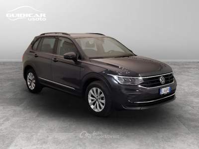 Volkswagen Tiguan 2.0 TDI SCR Life DSG Grigio usata Lucca