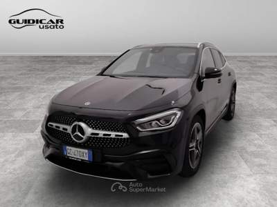 Mercedes-Benz GLA 200 D Premium 4Matic 8G-DCT Nero usata Lucca