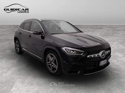 Mercedes-Benz GLA 200 D Premium 4Matic 8G-DCT Nero usata Lucca