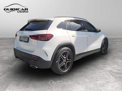 Mercedes-Benz GLA 200 D Premium 8G-DCT Bianco usata Lucca