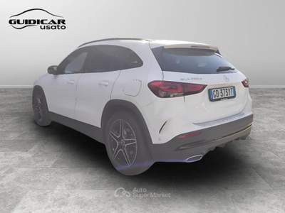 Mercedes-Benz GLA 200 D Premium 8G-DCT Bianco usata Lucca