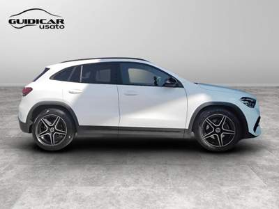 Mercedes-Benz GLA 200 D Premium 8G-DCT Bianco usata Lucca