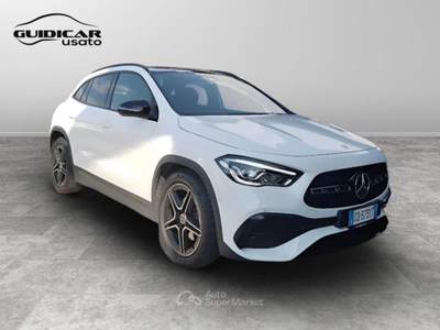 Mercedes-Benz GLA 200 D Premium 8G-DCT Bianco usata Lucca