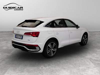 Audi Q5 40 2.0 TDI mHEV 12V S line Plus Quattro S tronic Bianco usata Lucca