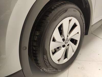 Volkswagen Tiguan 2.0 TDI 110KW SCR Life DSG usata Avellino