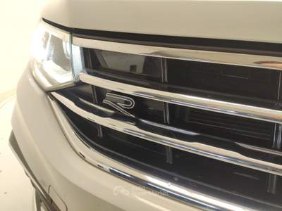 Volkswagen Tiguan 2.0 TDI SCR 110KWR-Line DSG usata Avellino