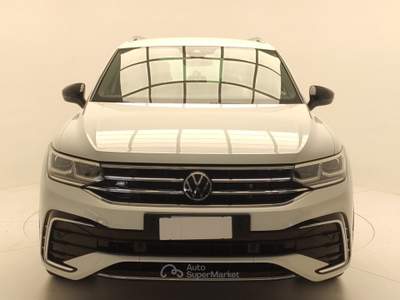 Volkswagen Tiguan 2.0 TDI SCR 110KWR-Line DSG usata Avellino