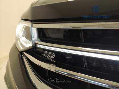 Volkswagen Tiguan Allspace 2.0 TDI SCR R-Line DSG- 7 POSTI usata Avellino