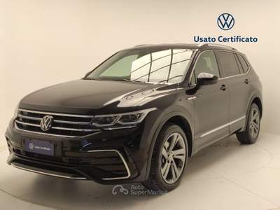 Volkswagen Tiguan Allspace 2.0 TDI SCR R-Line DSG- 7 POSTI usata Avellino
