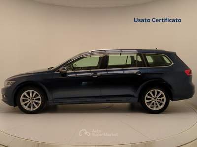 Volkswagen Passat Variant 2.0 TDI SCR EVO DSG Business BMT usata Avellino