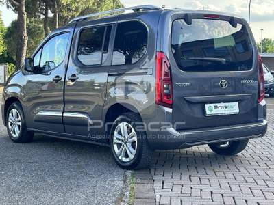 Toyota Proace TOYOTA Proace City Verso 1.2 110 CV S&S Short D Executive Grigio usata Abano Terme