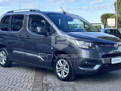 Toyota Proace TOYOTA Proace City Verso 1.2 110 CV S&S Short D Executive Grigio usata Abano Terme