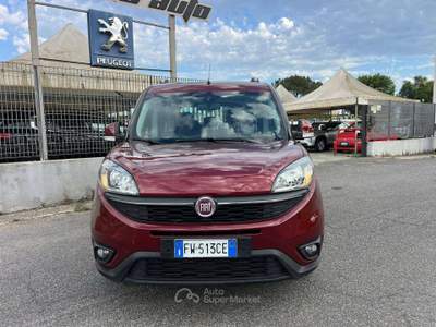 Fiat Doblò 1.6 mjt 16v Lounge 120cv 7 POSTI usata Roma