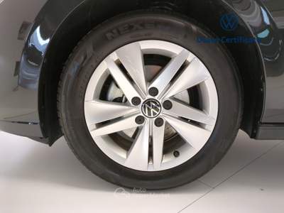 Volkswagen Golf 1.0 eTSI EVO DSG Life Grigio usata Avellino