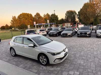 Volkswagen Golf 1.0 TSI EVO ANCHE NEOPATENTATI Bianco usata Russi