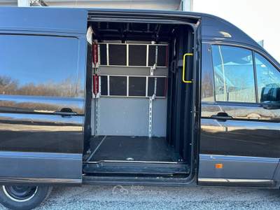 Volkswagen Crafter 30 2.0 TDI 140CV PM-TM Furgone Marrone usata Avellino