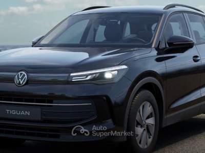 Volkswagen Tiguan 2.0 TDI 110KW SCR Life DSG Nero usata Avellino